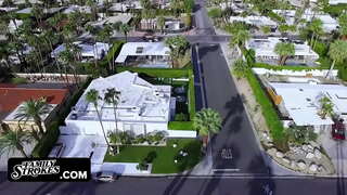 Идеальная миловидная девочка заставляет отчима чувствовать себя особенным в День Отца.