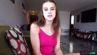 Минем җыелма шәфкать туташы белдем аны егет үзгәртә, аңа, һәм, желая отомстить аңа, ул президентка мине трахнуть аны позволить аңа сфотографировать безнең Ellie Idol