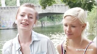 Alman lesbian лижут və дрочат barmaqları Alman lesbian лижут və дрочат barmaqları